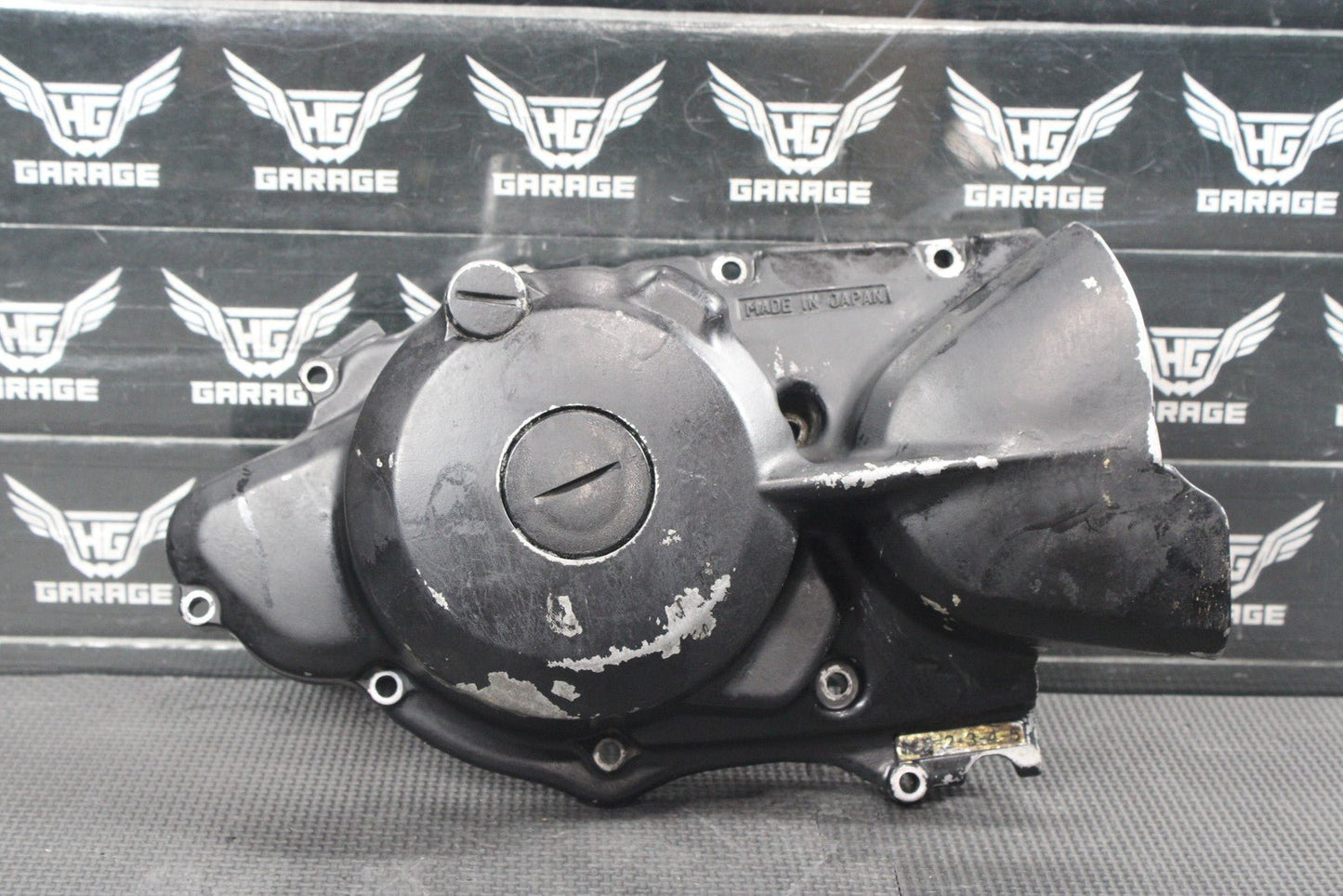 1987 YAMAHA TW200 LEFT SIDE STATOR GENERATOR MAGNETO COVER 2JX - 15410 - 00 - 00 - hggarage
