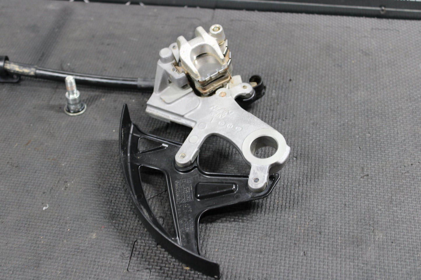 2016 HONDA CRF250R OEM NISSIN REAR BACK BRAKE CALIPER MASTER CYLINDER ASSEMBLY - hggarage