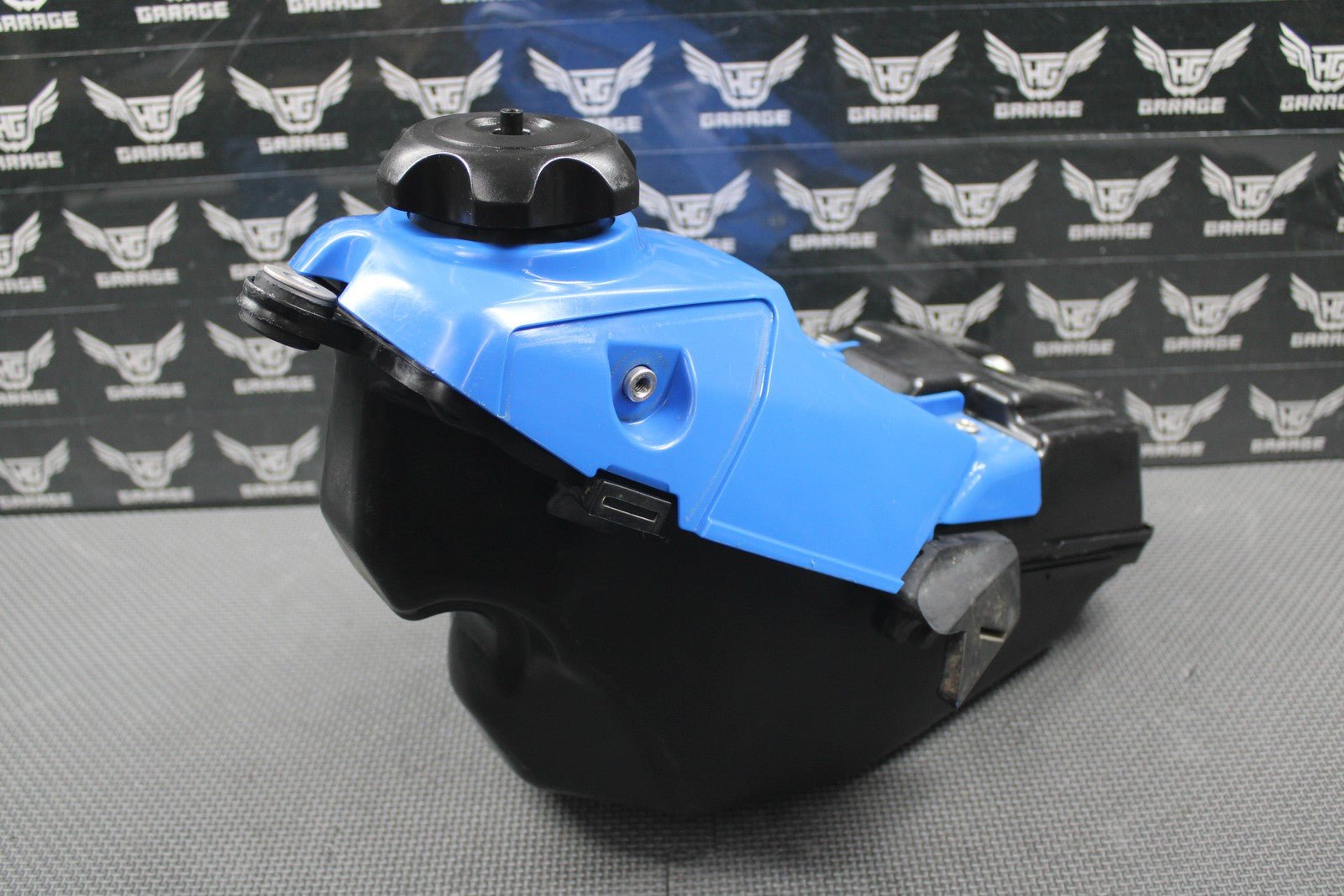 2020 SUZUKI 19 - 25 RMZ250 RMZ450 OEM GAS FUEL TANK PETROL RESERVOIR 44110 - 37K00 - hggarage
