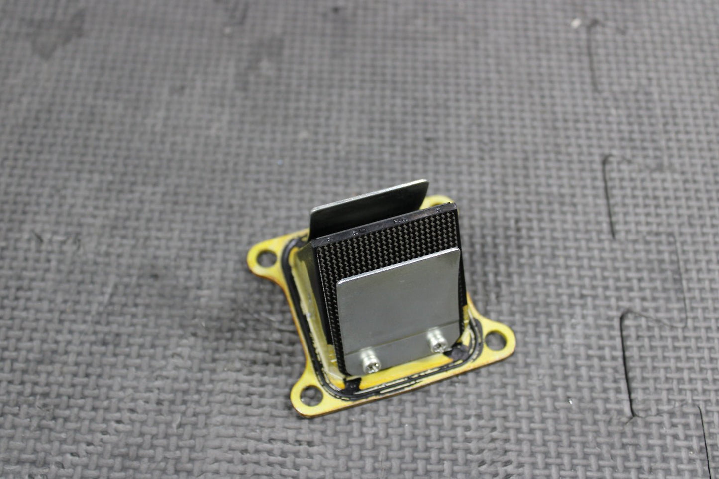 2020 KAWASAKI KX100 KX112 OEM INTAKE REED BLOCK ASSEMBLY - hggarage