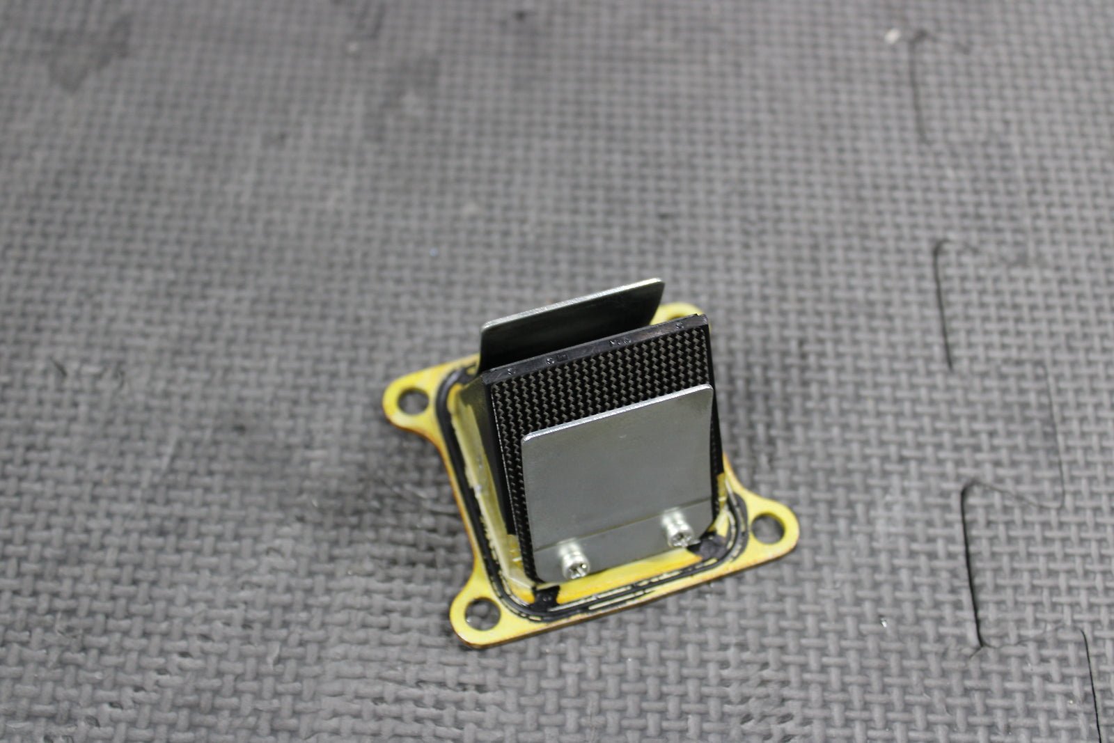 2020 KAWASAKI KX100 KX112 OEM INTAKE REED BLOCK ASSEMBLY - hggarage