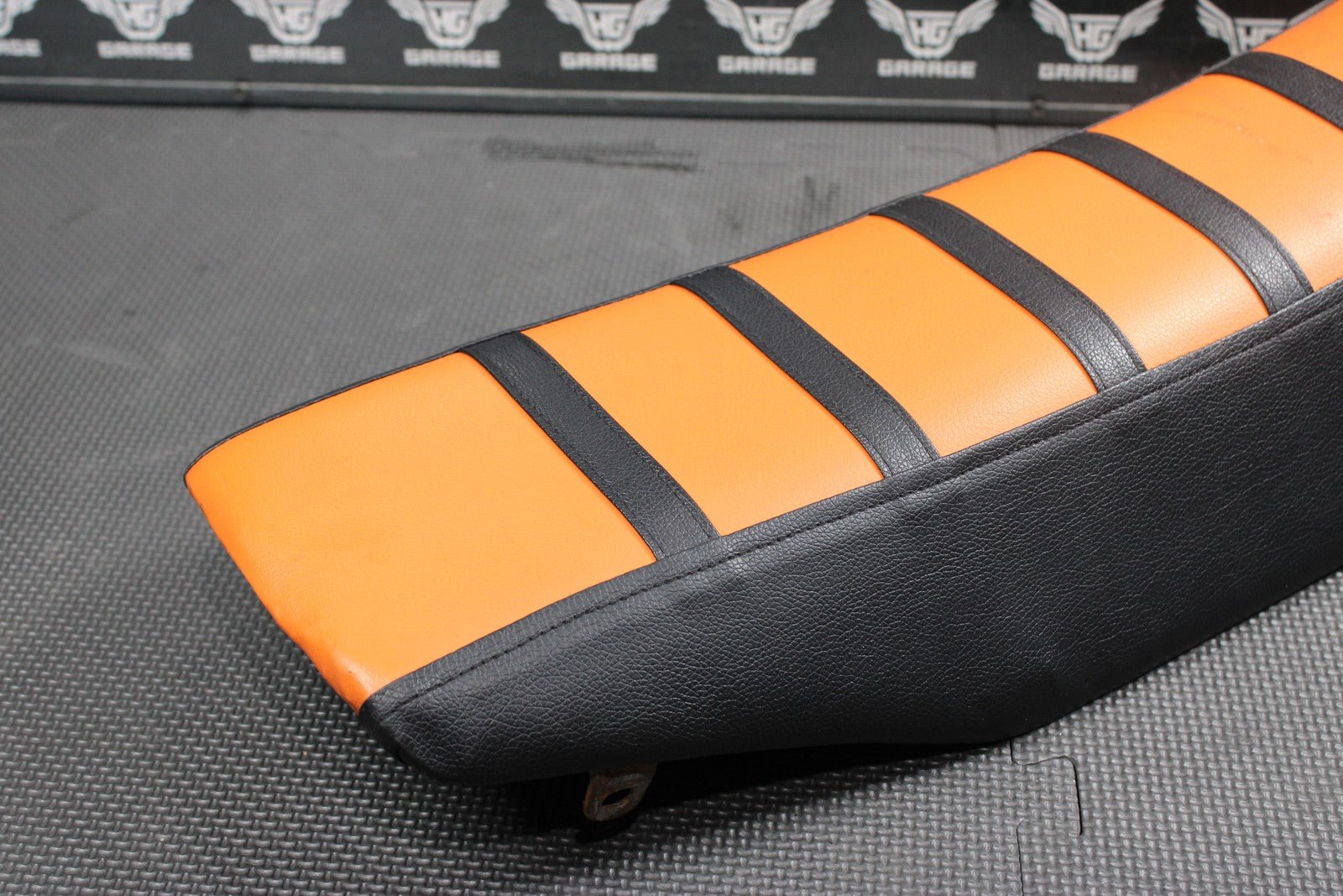 2000 KTM 250 EXC OEM SEAT SADDLE CUSHION COVER SEAT PAN 50307040000 - hggarage