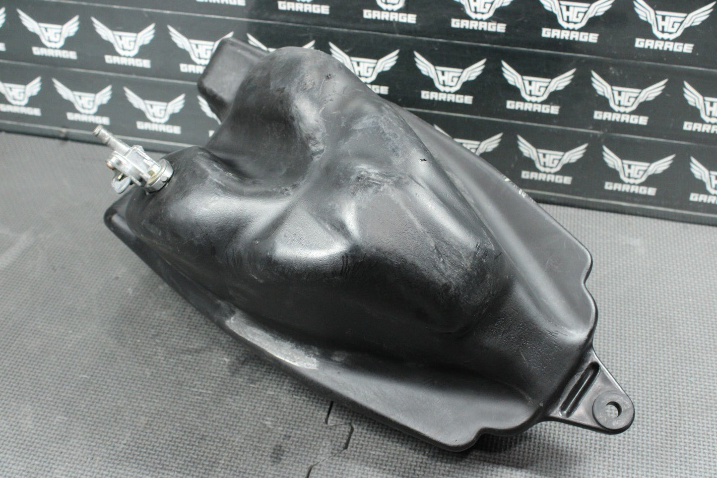 2000 HONDA CR250R OEM GAS FUEL TANK CELL PETROL RESERVOIR GAS TANK 17510 - KZ4 - J20 - hggarage