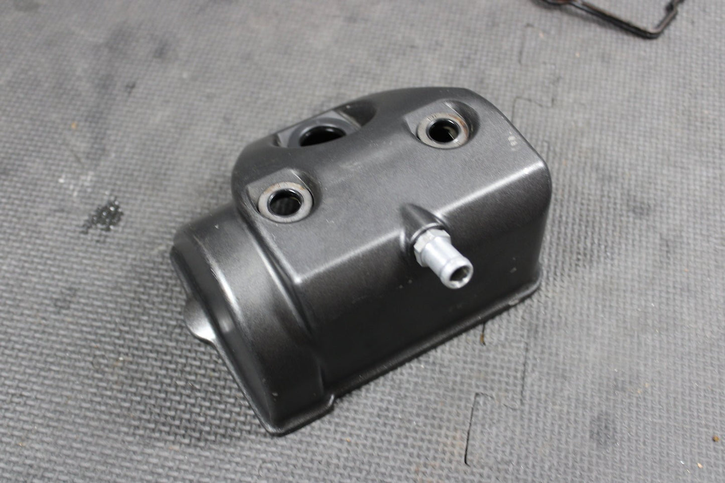 2014 HONDA CRF450R ENGINE MOTOR CYLINDER HEAD COVER DOME CHAMBER 12310 - MEN - A80 - hggarage