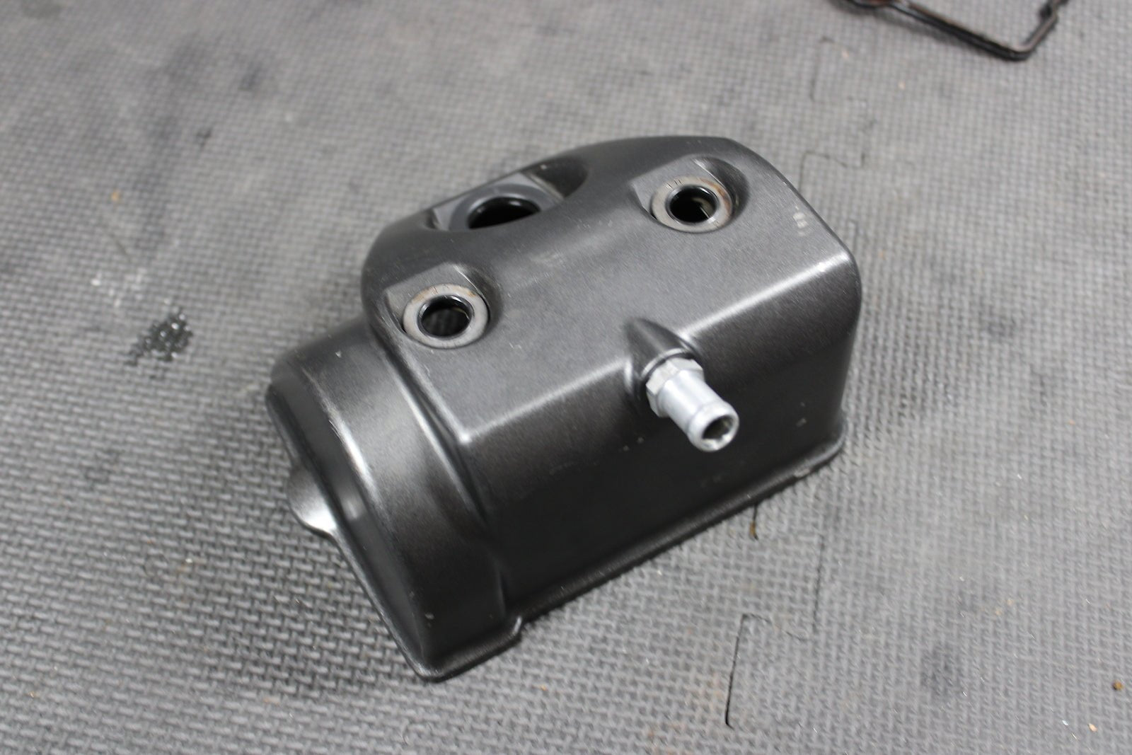 2014 HONDA CRF450R ENGINE MOTOR CYLINDER HEAD COVER DOME CHAMBER 12310 - MEN - A80 - hggarage