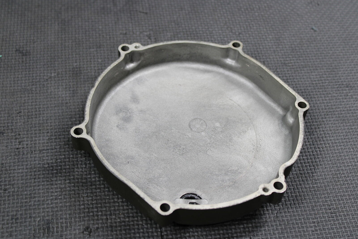 2004 KAWASAKI KX250 2T OEM OUTER ENGINE MOTOR SIDE CLUTCH COVER 14032-1538