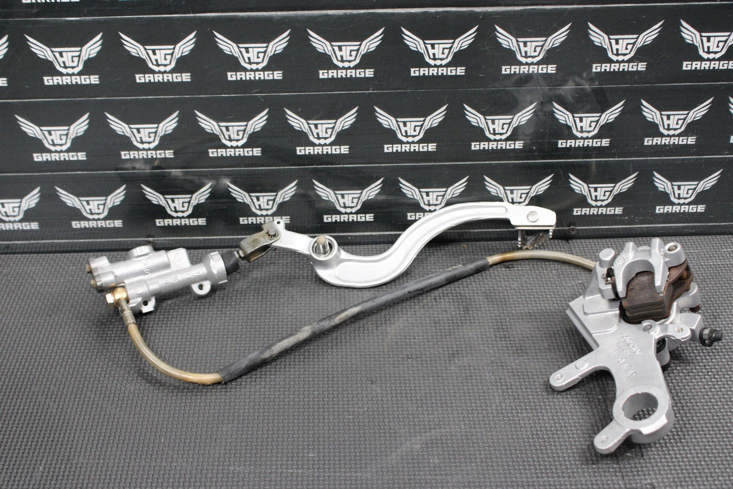 2007 05 - 07 HONDA CRF450R OEM NISSIN REAR BACK BRAKE CALIPER MASTER CYLINDER NICE - hggarage