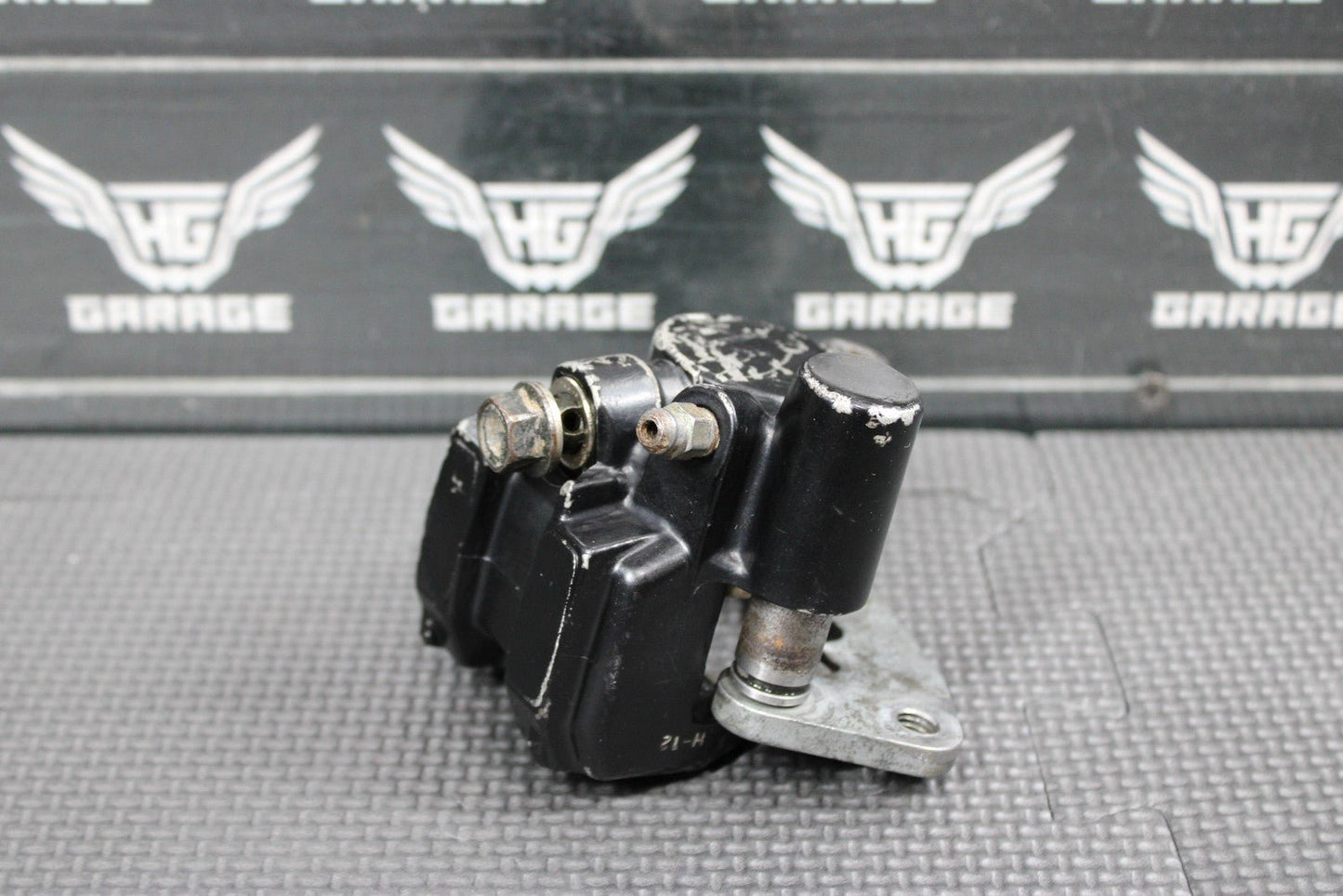1991 86 - 91 HONDA CR80R OEM FRONT BRAKE CALIPER 45100 - GC4 - 604 - hggarage