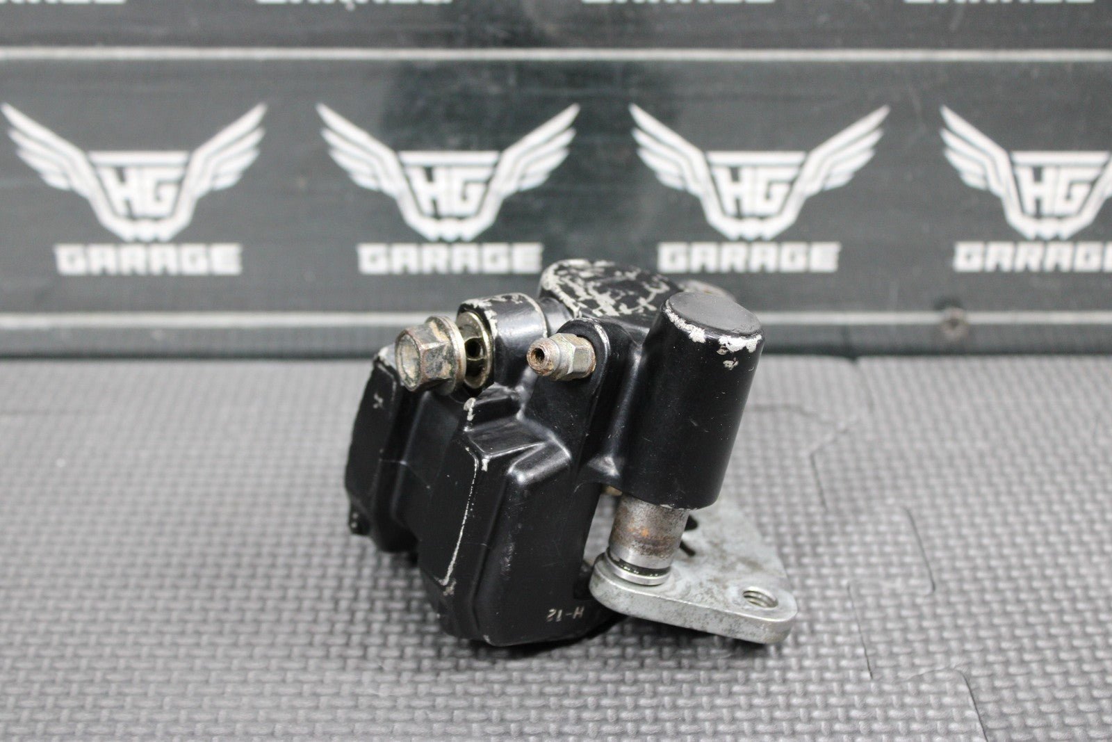 1991 86 - 91 HONDA CR80R OEM FRONT BRAKE CALIPER 45100 - GC4 - 604 - hggarage