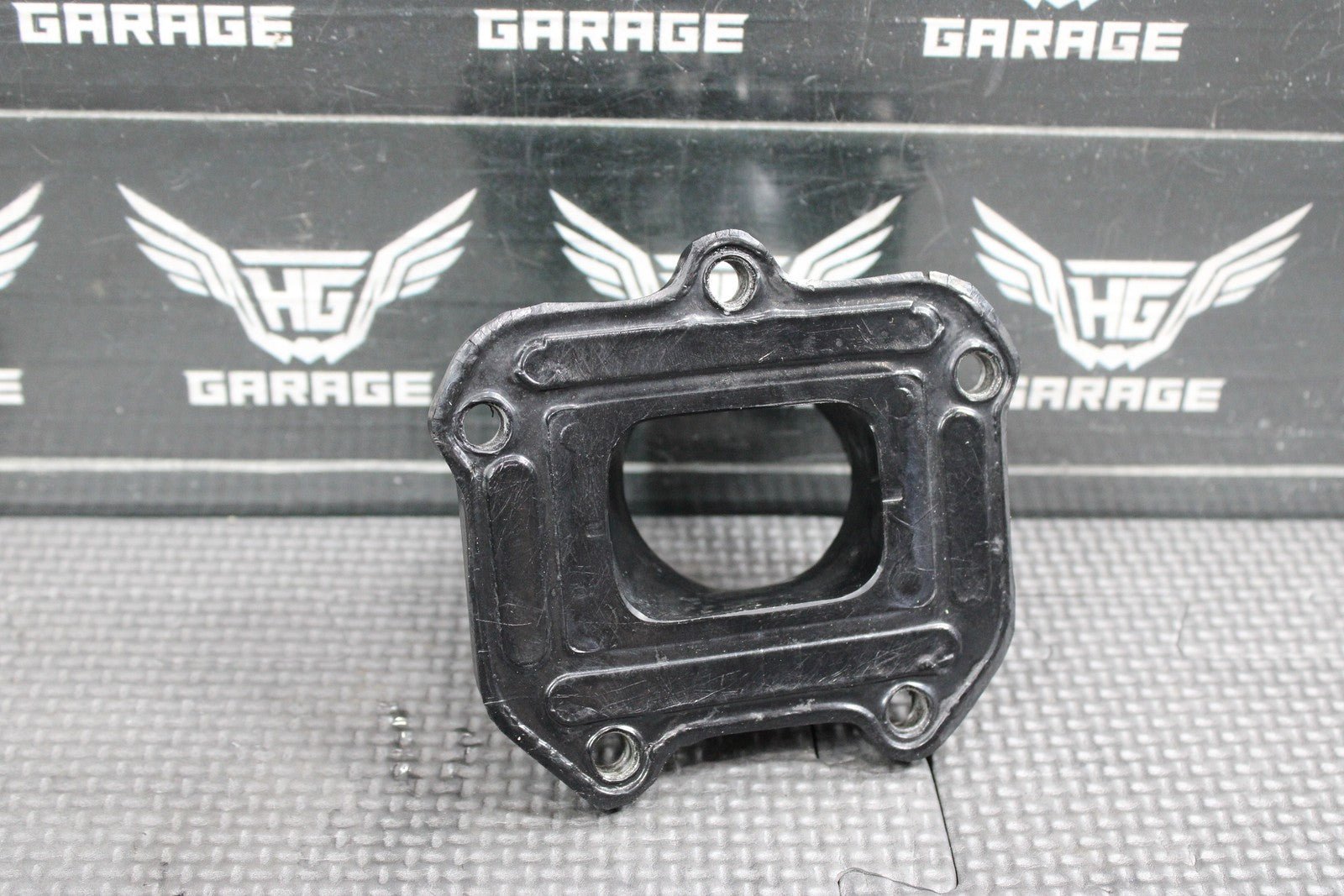 2000 KTM 250 EXC OEM INTAKE REED BLOCK ASSEMBLY 54630051544 GOOD! - hggarage
