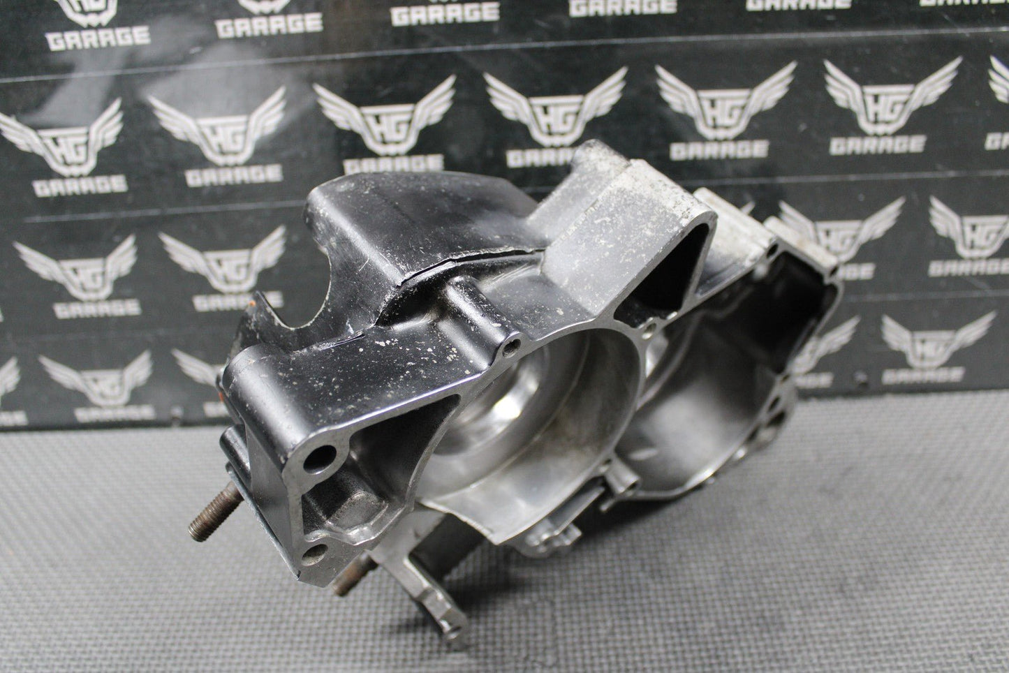 1988 HONDA CR125R OEM LEFT ENGINE MOTOR CRANKCASE CRANK CASE 112A0 - KS6 - 830 GOOD! - hggarage