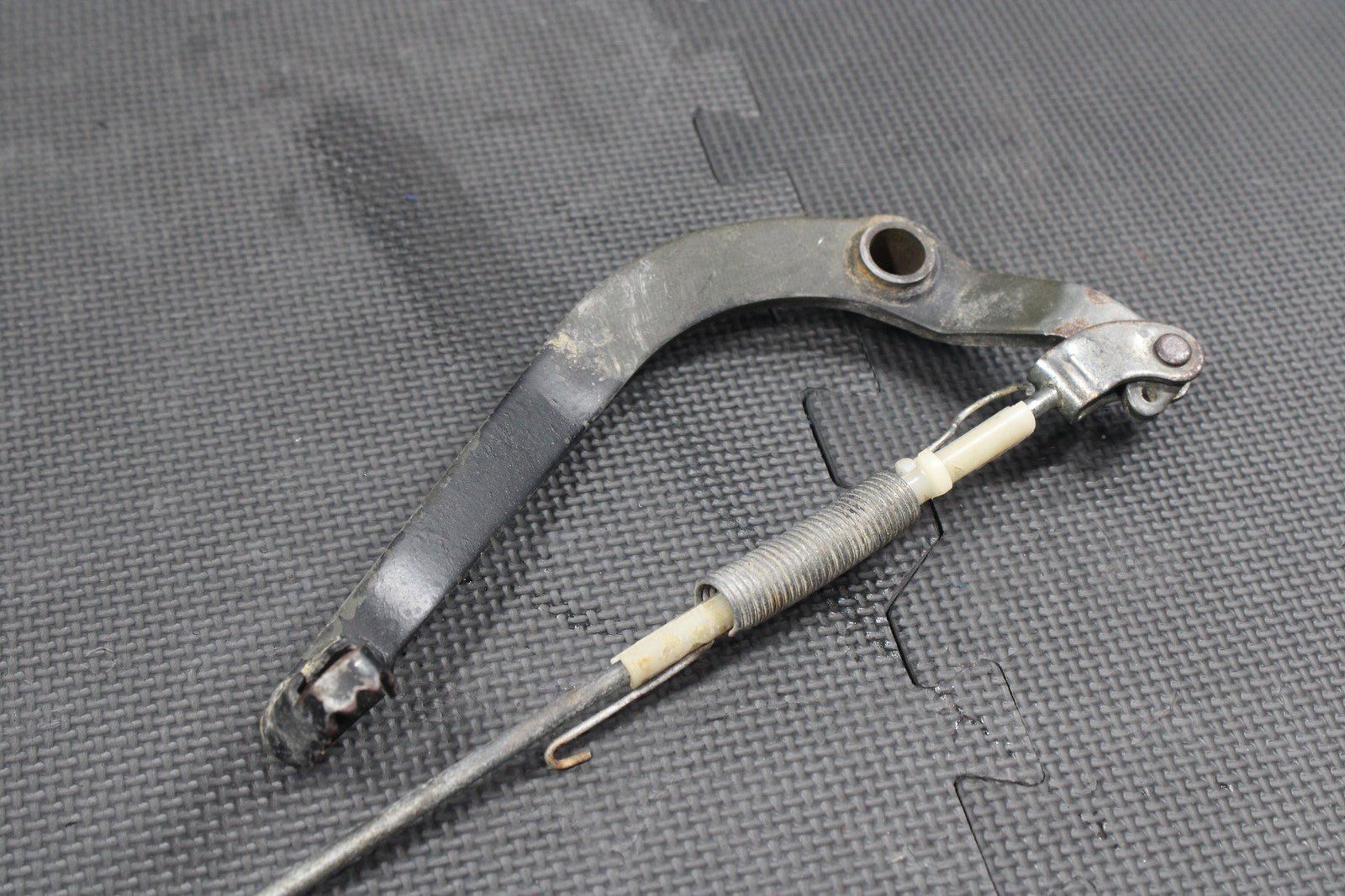1987 YAMAHA TW200 OEM RIGHT REARSET BRAKE FOOT PEDAL W/SENSOR 2JX - 27211 - 00 - 90 - hggarage
