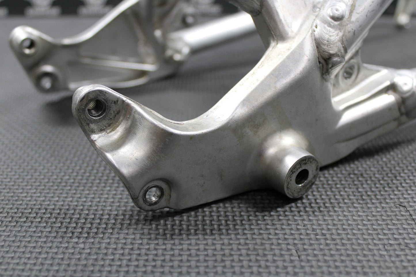 2012 HONDA 11 - 13 CRF250R 11 - 12 CRF450R OEM REAR SUB FRAME SUBFRAME 50200 - MEN - A50 - hggarage