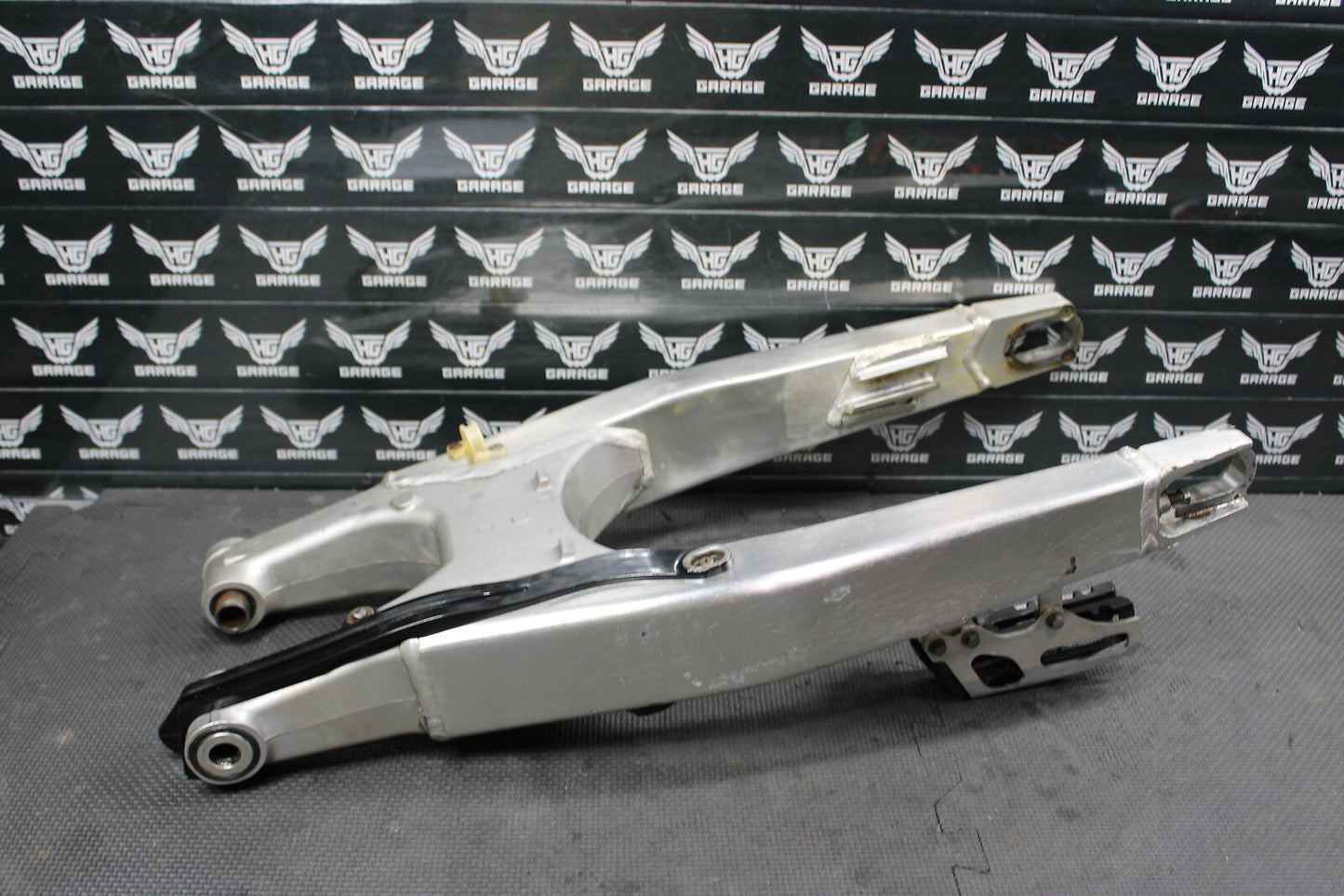 2006 HONDA CRF250R OEM SWINGARM SWING ARM SUSPENSION 52200-KRN-840