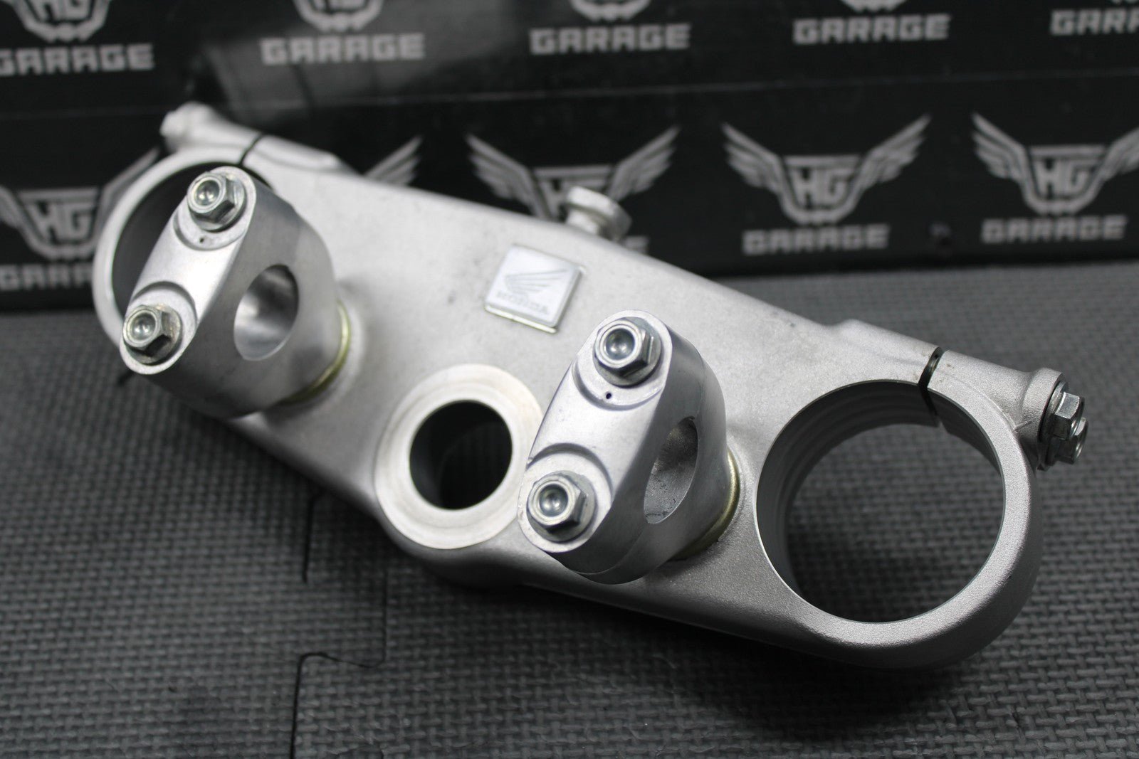 2003 00 - 03 HONDA CR125R CR250R OEM FRONT FORK UPPER TRIPLE TREE BAR CLAMP NICE! - hggarage