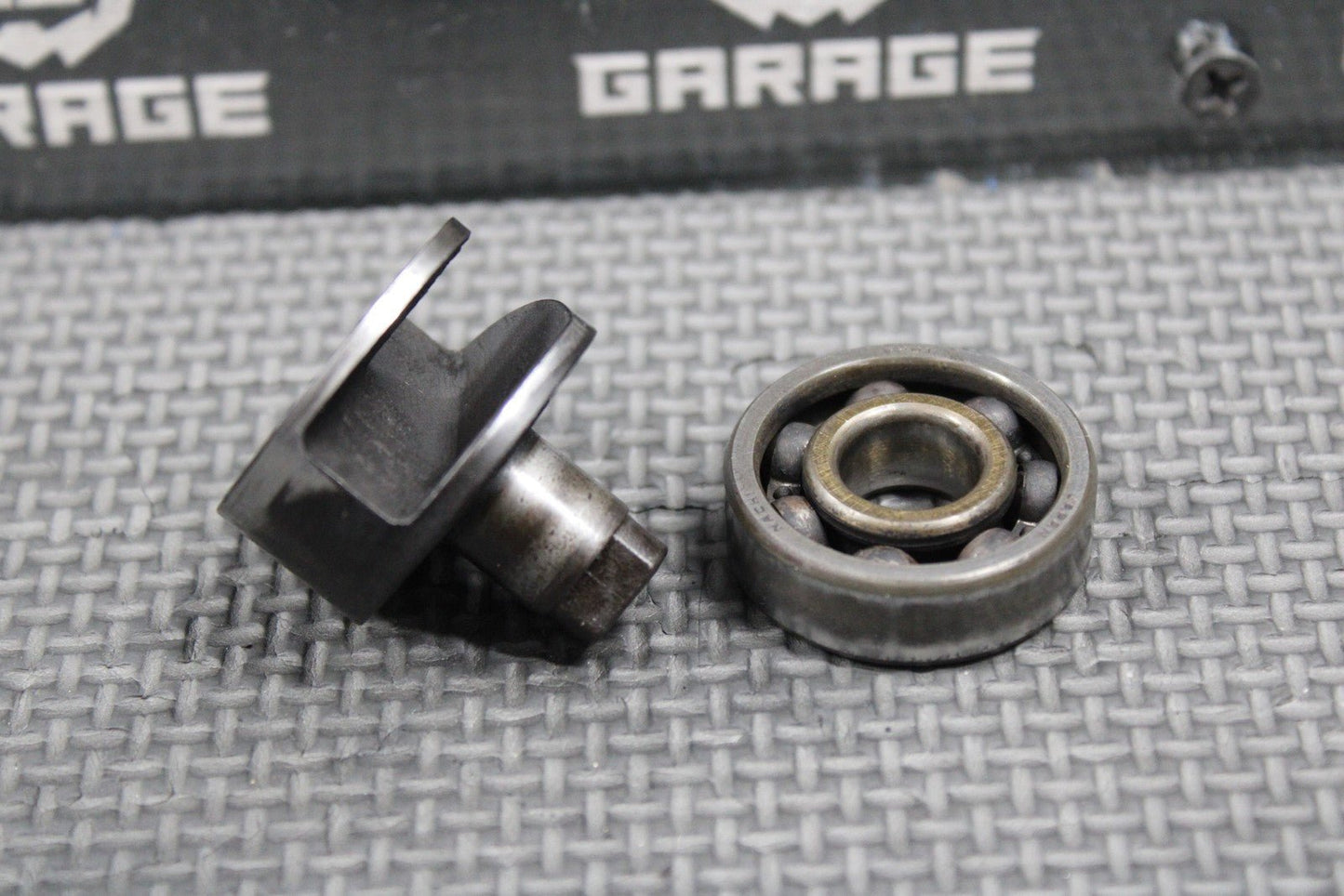1999 99 - 00 SUZUKI RM250 OEM MODEL X Y POWER VALVE EXHAUST SIDE LH 11256 - 37E31 - hggarage