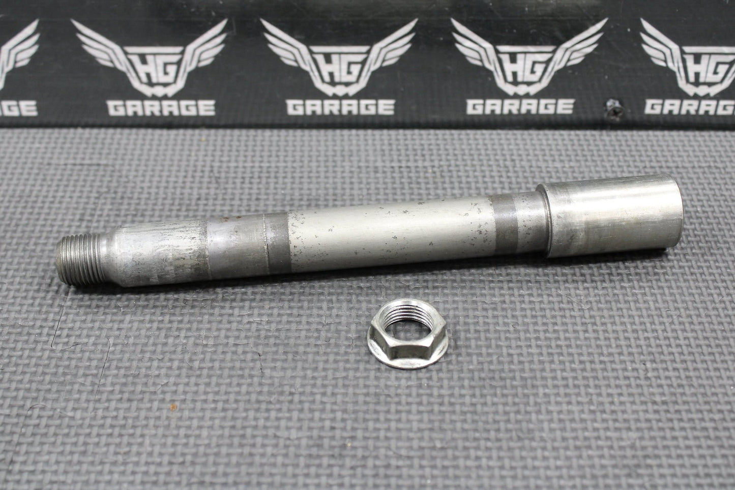 2019 YAMAHA YZ250FX OEM FRONT WHEEL RIM AXLE PIVOT BOLT 1SL - 25181 - 00 - 00 - hggarage