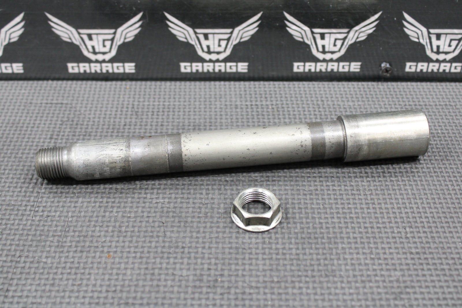 2019 YAMAHA YZ250FX OEM FRONT WHEEL RIM AXLE PIVOT BOLT 1SL - 25181 - 00 - 00 - hggarage