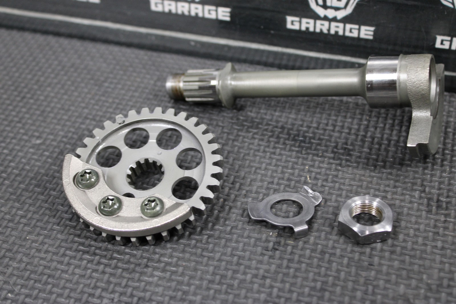 2005 YAMAHA 03 - 05 YZ450F OEM TIMING CHAIN WATER PUMP COUNTER BALANCE SHAFT GEARS - hggarage