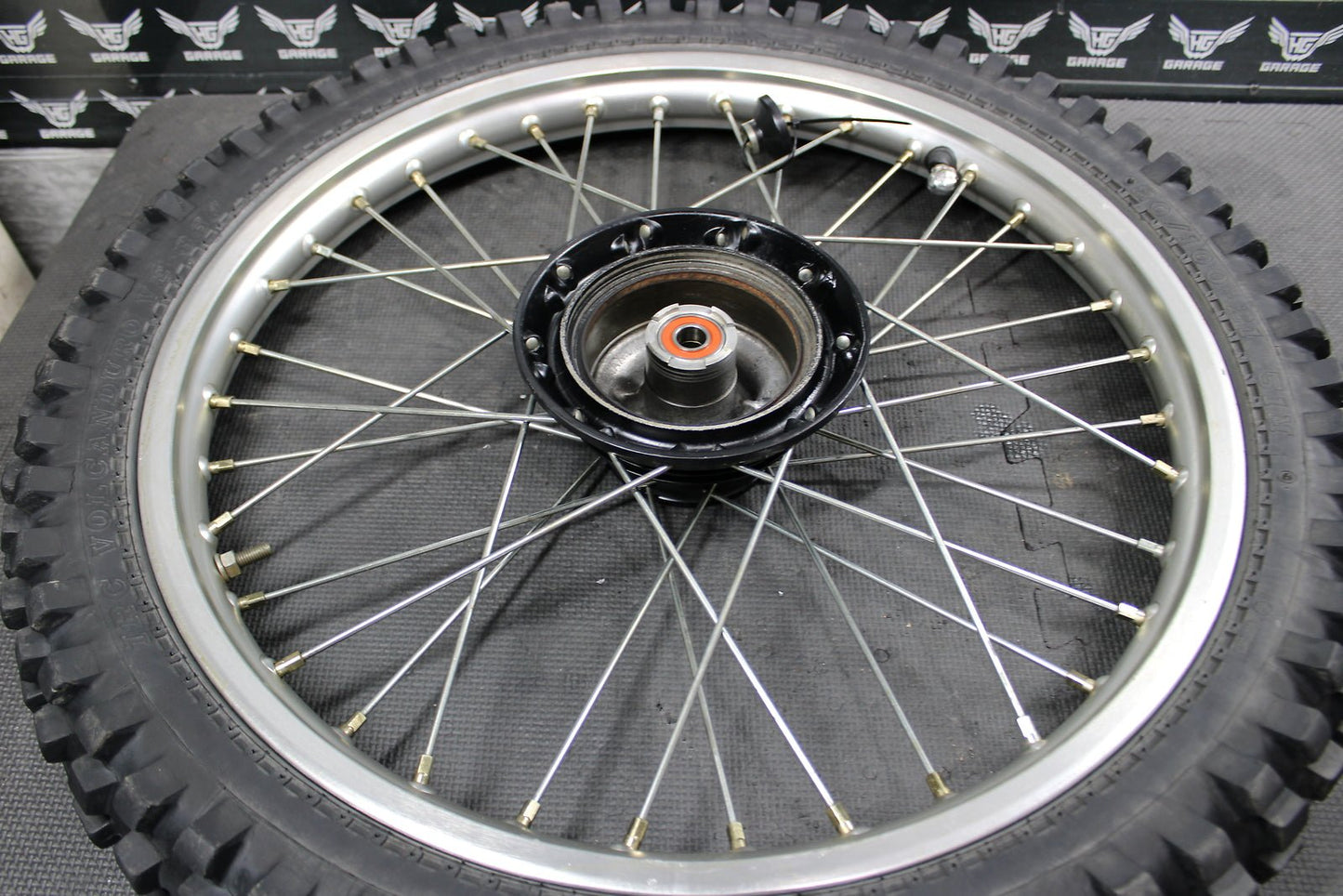 2000 HONDA XR200R OEM FRONT WHEEL RIM HUB ASSEMBLY MINT! 44635 - KT0 - A00 44701 - KA3 - hggarage