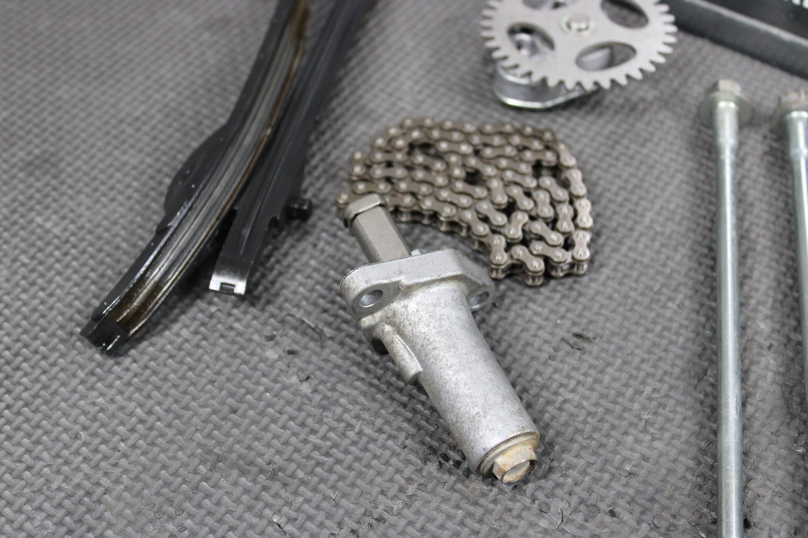 2000 Yamaha TTR125 TTR125L OEM Cam Chain Tensioner Topend Engine Hardware - hggarage