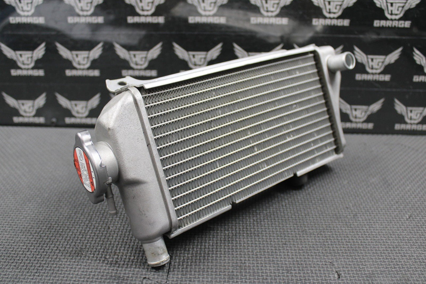 2019 SUZUKI 19 - 25 RMZ250 RMZ450 OEM RIGHT FILL SIDE RADIATOR COOLER 17710 - 37K01 - hggarage
