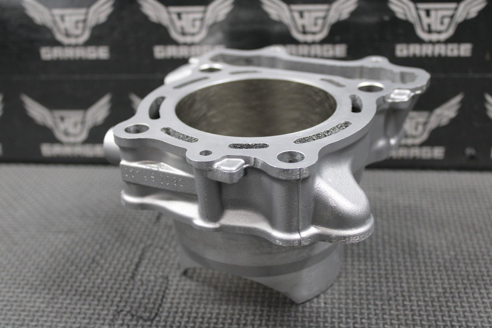 2020 SUZUKI 19 - 24 RMZ250 OEM CYLINDER BORE JUG TOP END 11211 - 46K00 - 0F0 NICE! - hggarage