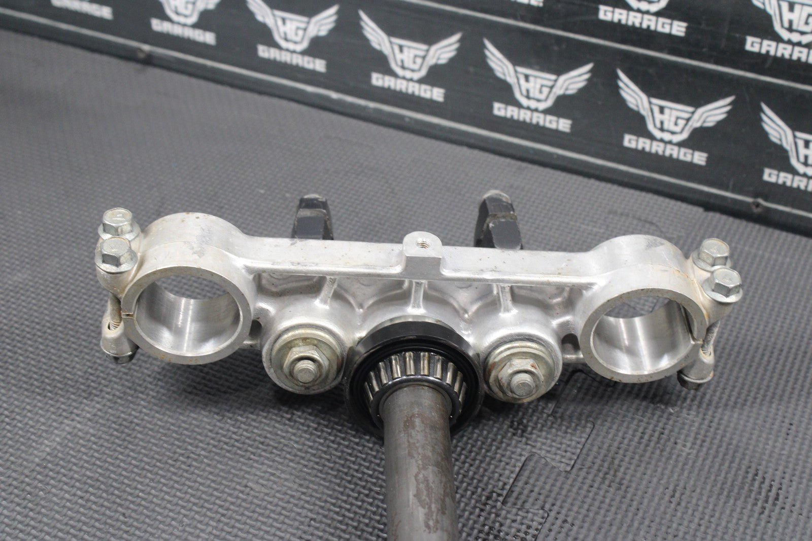 1986 KAWASAKI KDX200 OEM FRONT FORKS LOWER UPPER TRIPLE TREE STEM CLAMP SET - hggarage