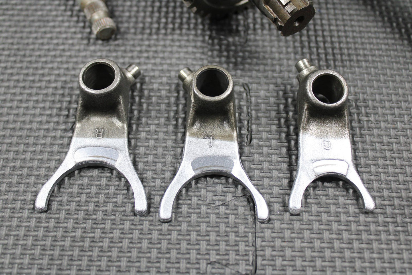 1988 1989 HONDA XR250R OEM TRANSMISSION TRANNY GEARBOX GEARS SHIFT FORKS GOOD! - hggarage