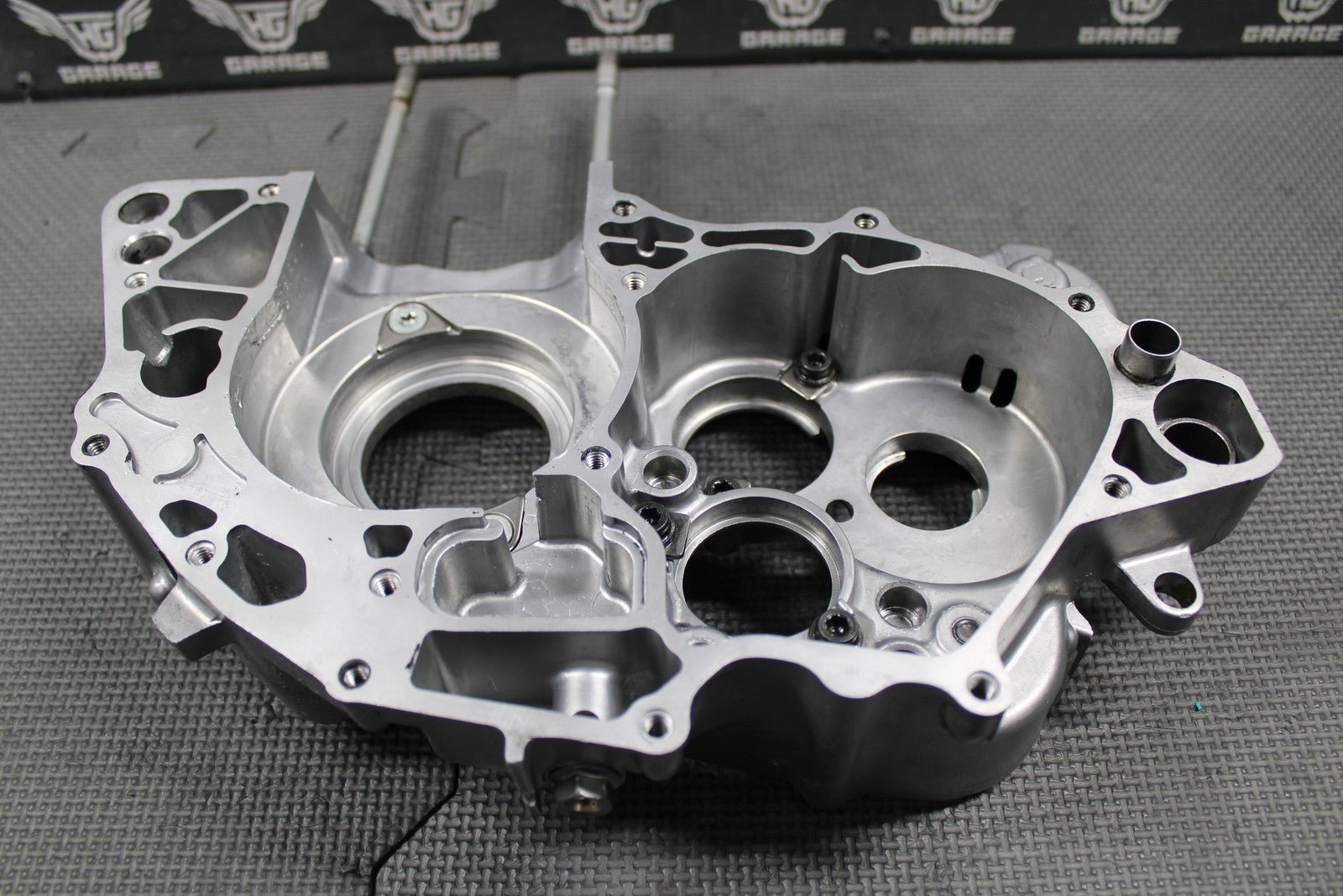 2008 HONDA CRF250R OEM RIGHT ENGINE CRANKCASE CRANK CASE 11100 - KRN - A10 GOOD! - hggarage