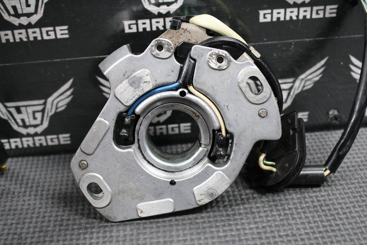 1996 93 - 96 HONDA CR250R STATOR MAGNETO GENERATOR ALTERNATOR 31100 - KZ3 - 891 GOOD! - hggarage