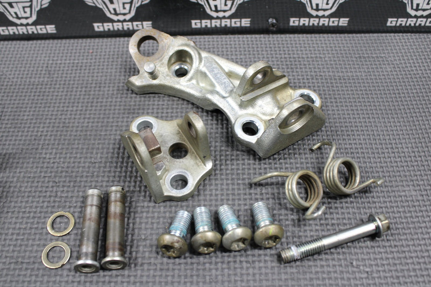 2019 YAMAHA 15 - 19 WR250F YZ250FX YZ450FX OEM PEGS FOOTPEGS MOUNTS BRACKETS - hggarage