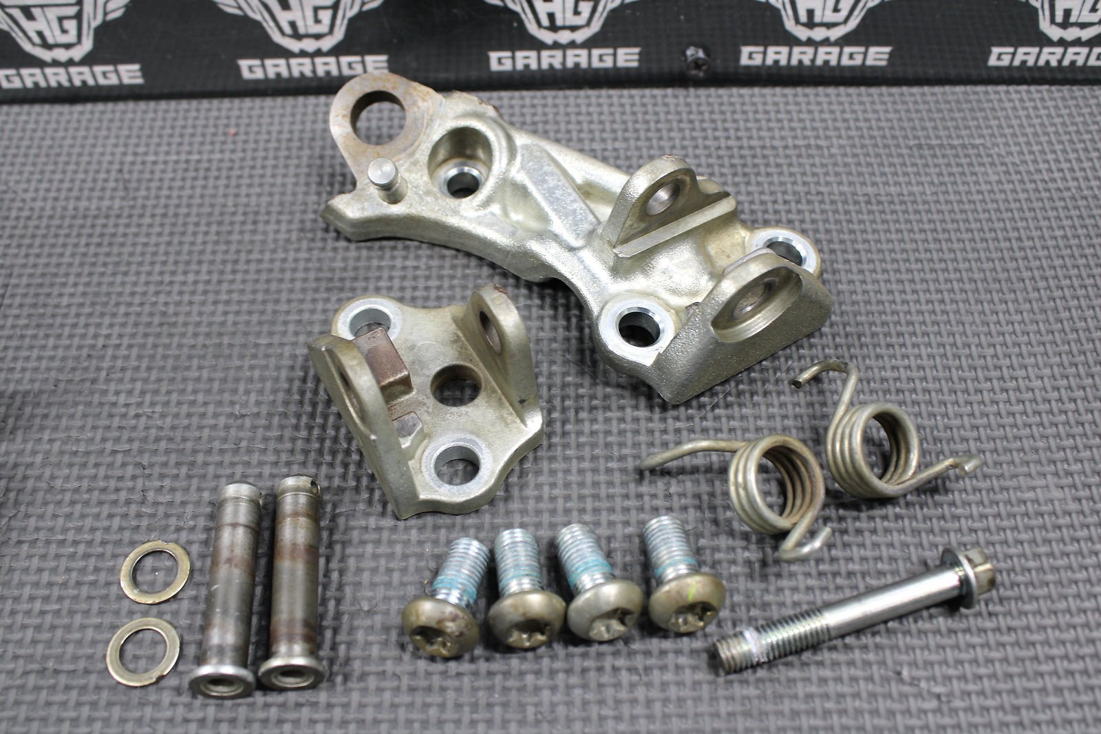 2019 YAMAHA 15 - 19 WR250F YZ250FX YZ450FX OEM PEGS FOOTPEGS MOUNTS BRACKETS - hggarage