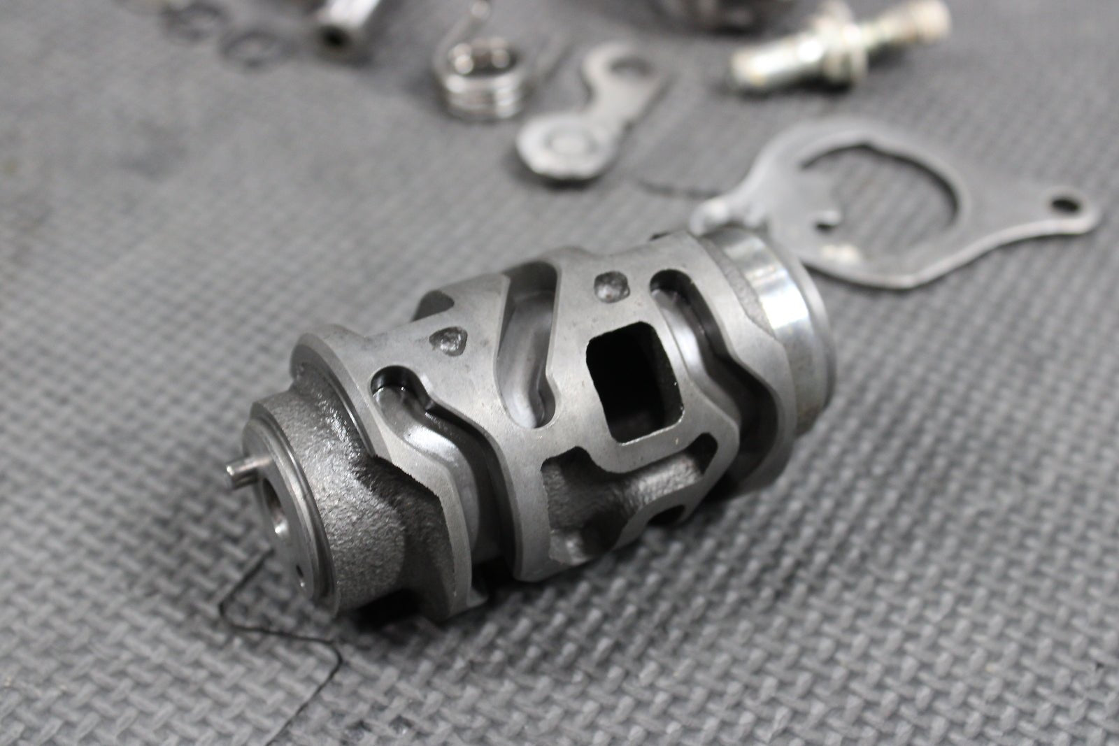 2009 Kawasaki 09 - 13 KX250F OEM Engine Transmission Tranny Gears Forks Assembly - hggarage