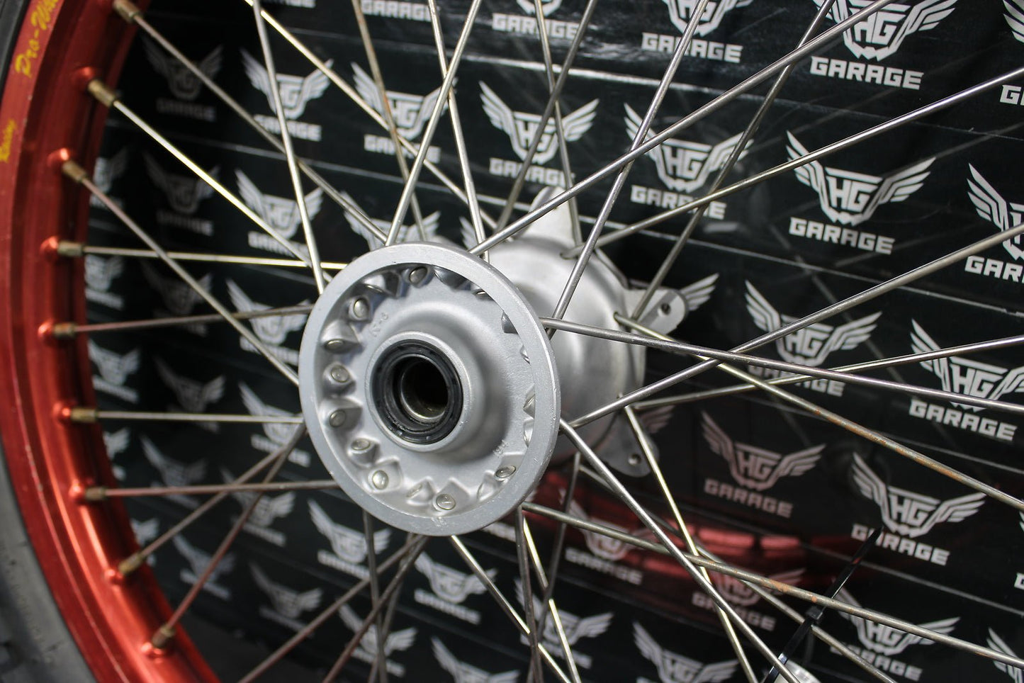 2006 YAMAHA YZ250F YZ426F YZ450F RED PRO WHEEL OEM HUB FRONT WHEEL RIM TIRE - hggarage