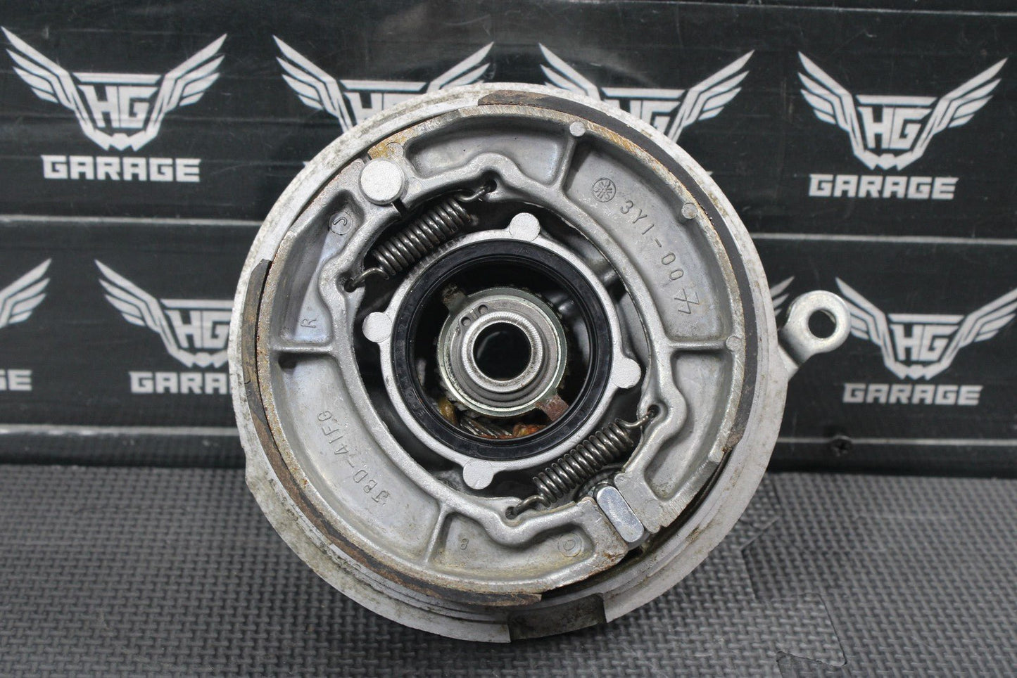 1987 YAMAHA TW200 OEM FRONT BRAKE DRUM ASSEMBLY GEAR TRIP METER SHOES - hggarage