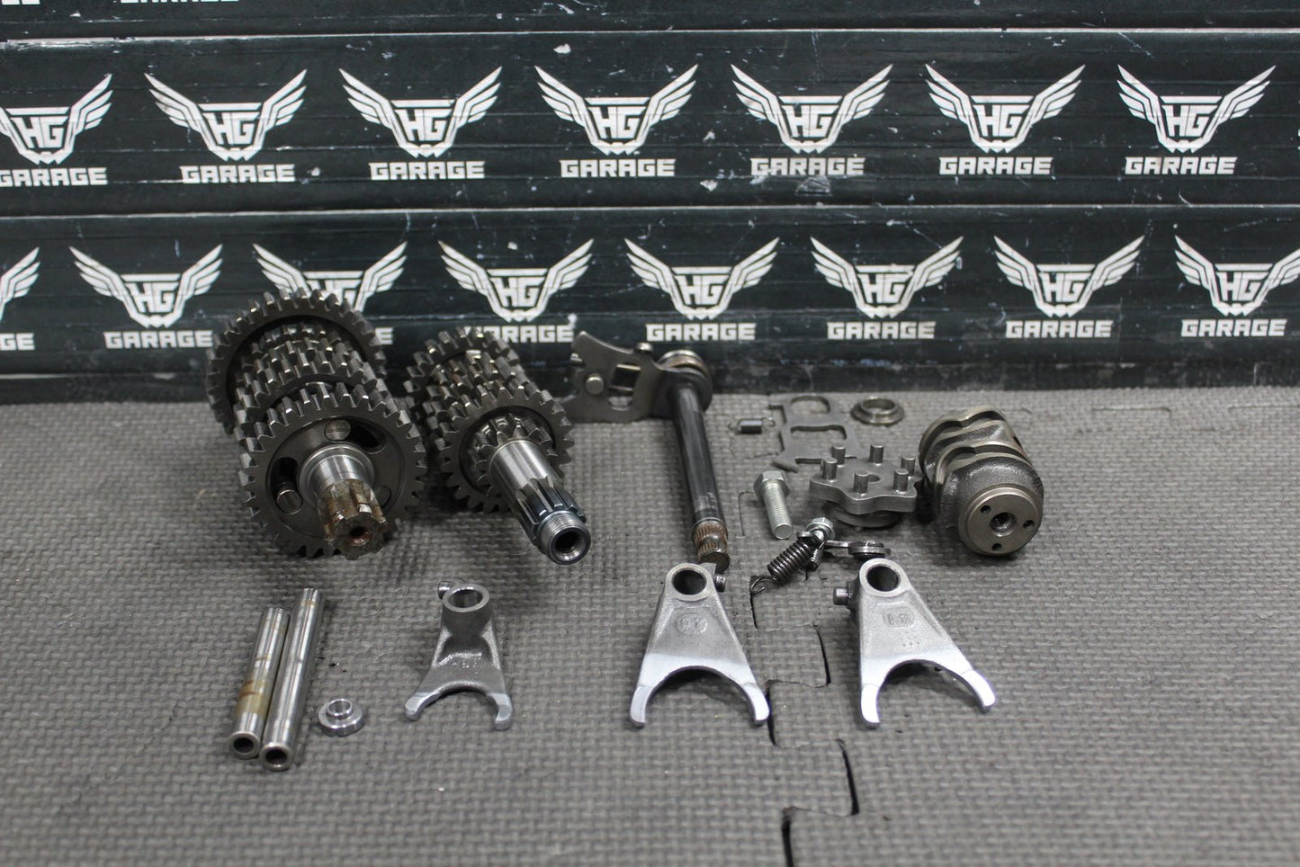 2015 KAWASAKI KX85 OEM ENGINE TRANSMISSION TRANNY ASSEMBLY GEARS SHIFT FORK - hggarage