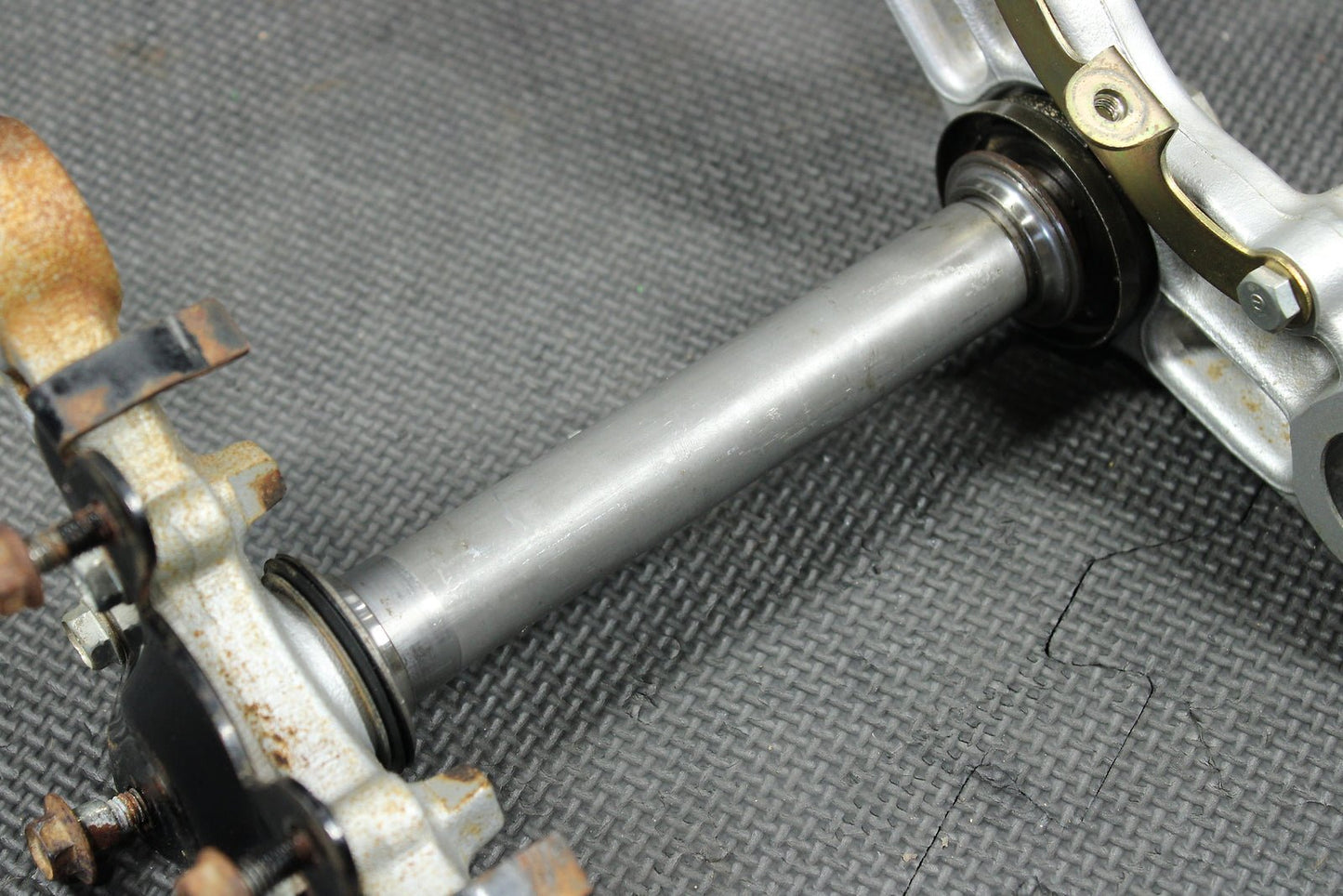 2001 Honda 01 - 03 XR100R XR80R OEM Front Forks Lower Upper Triple Tree Stem Clamp - hggarage