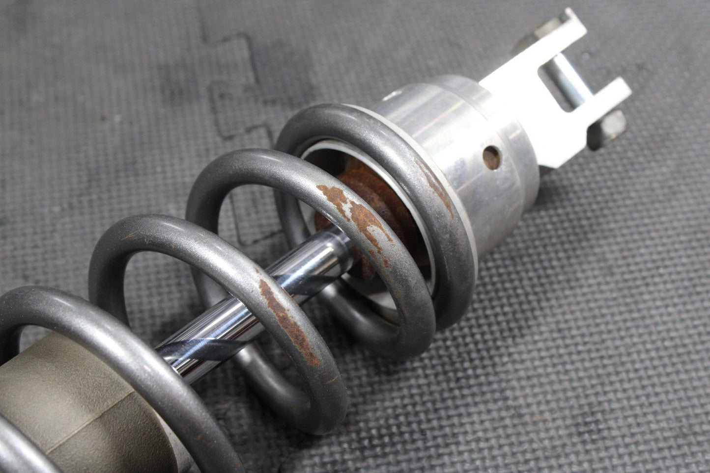 2019 HONDA CRF450RX OEM SHOWA REAR BACK SHOCK ABSORBER SUSPENSION 52400 - MKE - A81 - hggarage