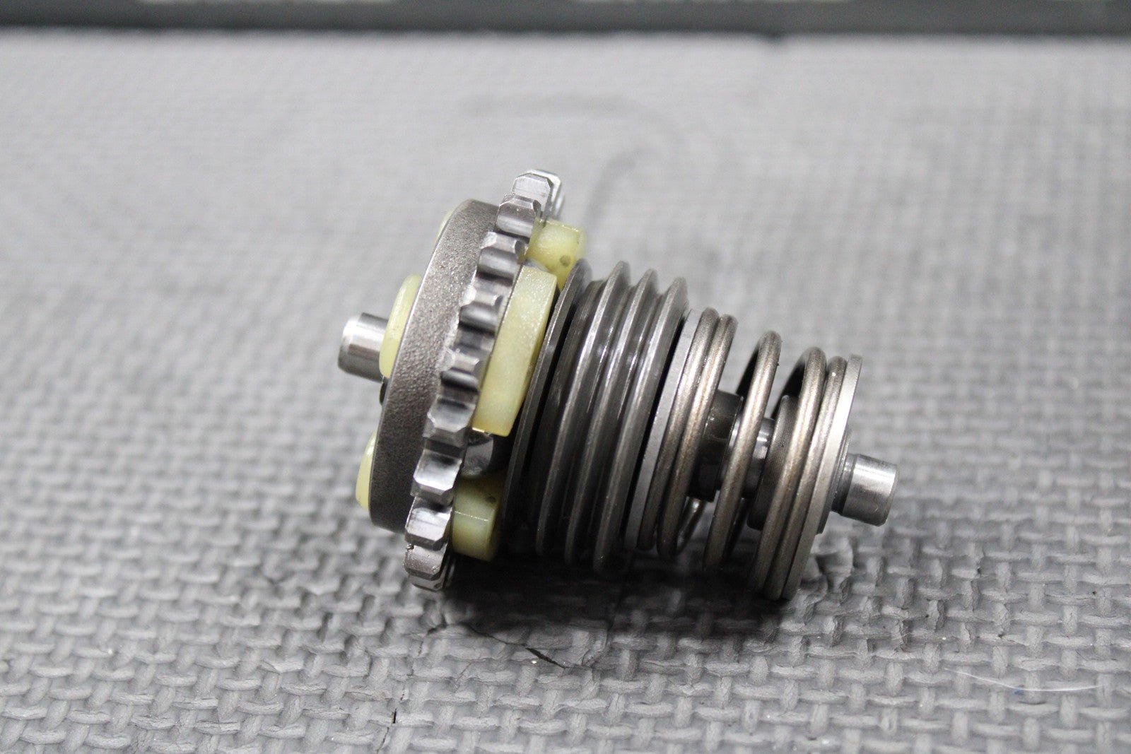 1988 HONDA CR125R OEM EXHAUST ATAC POWER VALVE GOVERNOR GEAR 19200 - KS6 - 830 - hggarage