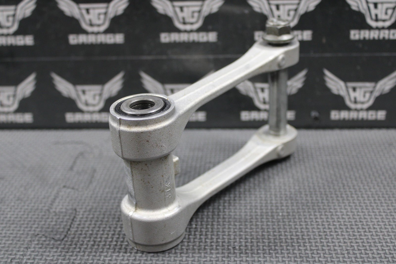 2020 SUZUKI 19 - 25 RMZ250 RMZ450 OEM REAR SHOCK LINKAGE ROD BOLTS 62600 - 37890 - hggarage