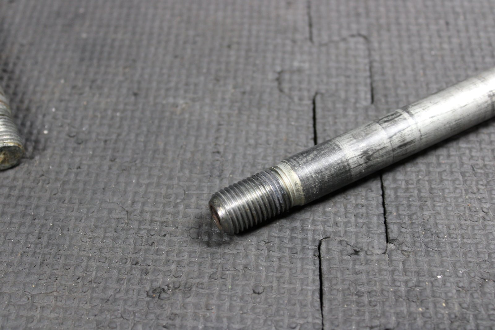 2004 KAWASAKI OEM FRONT WHEEL RIM AXLE PIVOT BOLT SWINGARM BOLT 41068 - 0013 - hggarage