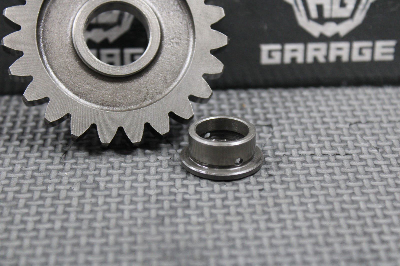 1991 HONDA XR250R OEM KICKSTART IDLER IDLE GEAR 23T W/ BUSHING 28221 - KK0 - 010 - hggarage