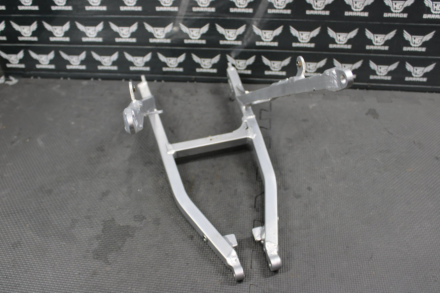 2002 HONDA CRF450R OEM REAR BACK SUB FRAME SUBFRAME 50200 - MEB - 670 - hggarage