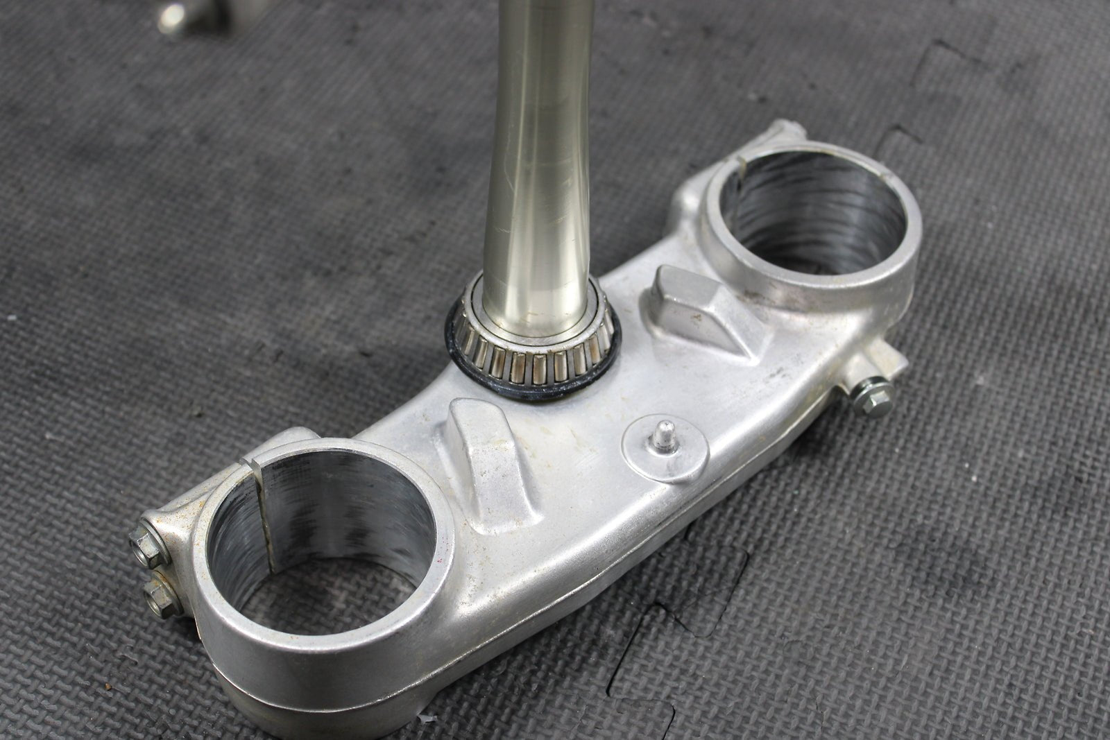 2003 Honda CRF450R OEM Front Forks Lower Upper Triple Tree Stem - hggarage