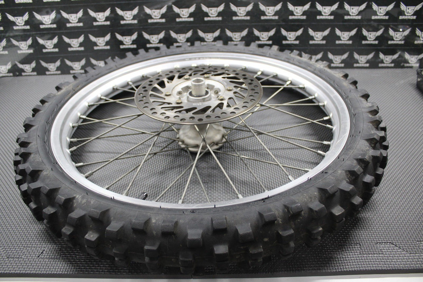 2001 HONDA 95 - 01 CR500R OEM ORIGINAL FRONT WHEEL RIM HUB ROTOR 44650 - MAC - 680 - hggarage