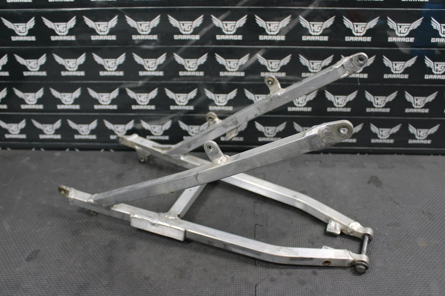 2000 HONDA CR125R OEM REAR BACK SUB FRAME SUBFRAME 50200 - KZ3 - J3 - hggarage