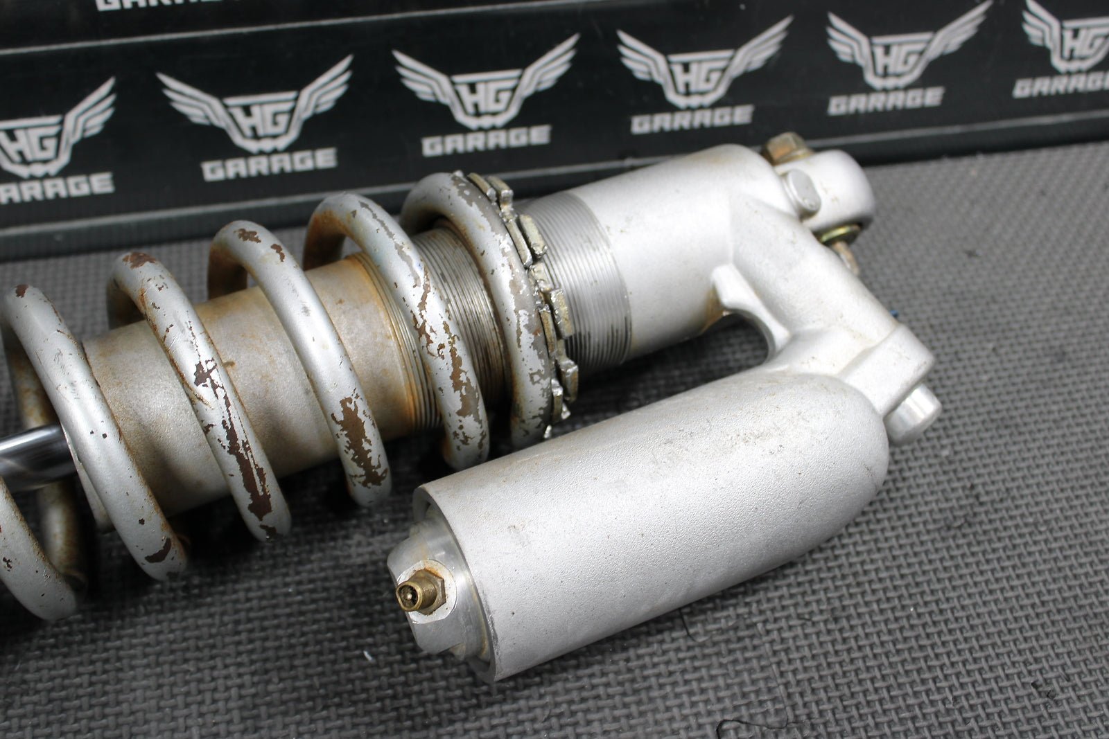1998 YAMAHA YZ400F OEM REAR BACK SHOCK ABSORBER SUSPENSION - hggarage