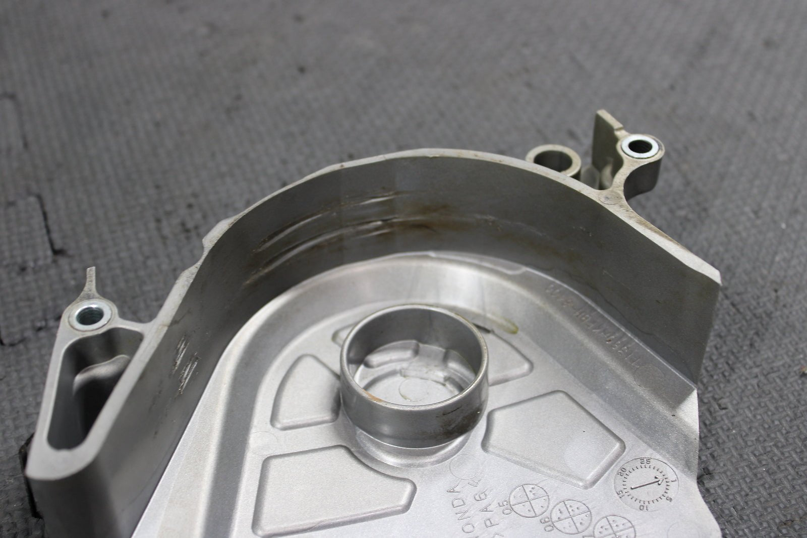 2009 HONDA CRF230L CRF230M OEM MOTOR ENGINE FRONT SPROCKET COVER - hggarage