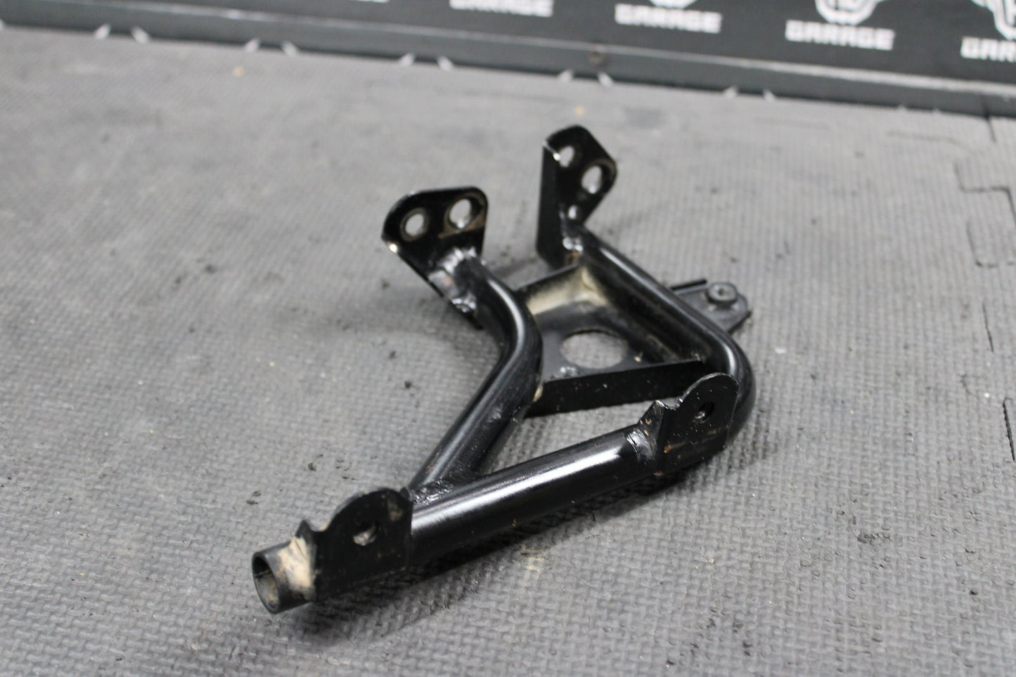 2015 KAWASAKI 01 - 09 / 11 - 19 KX100 01 - 19 KX85 OEM LEFT RADIATOR BRACKET MOUNT - hggarage